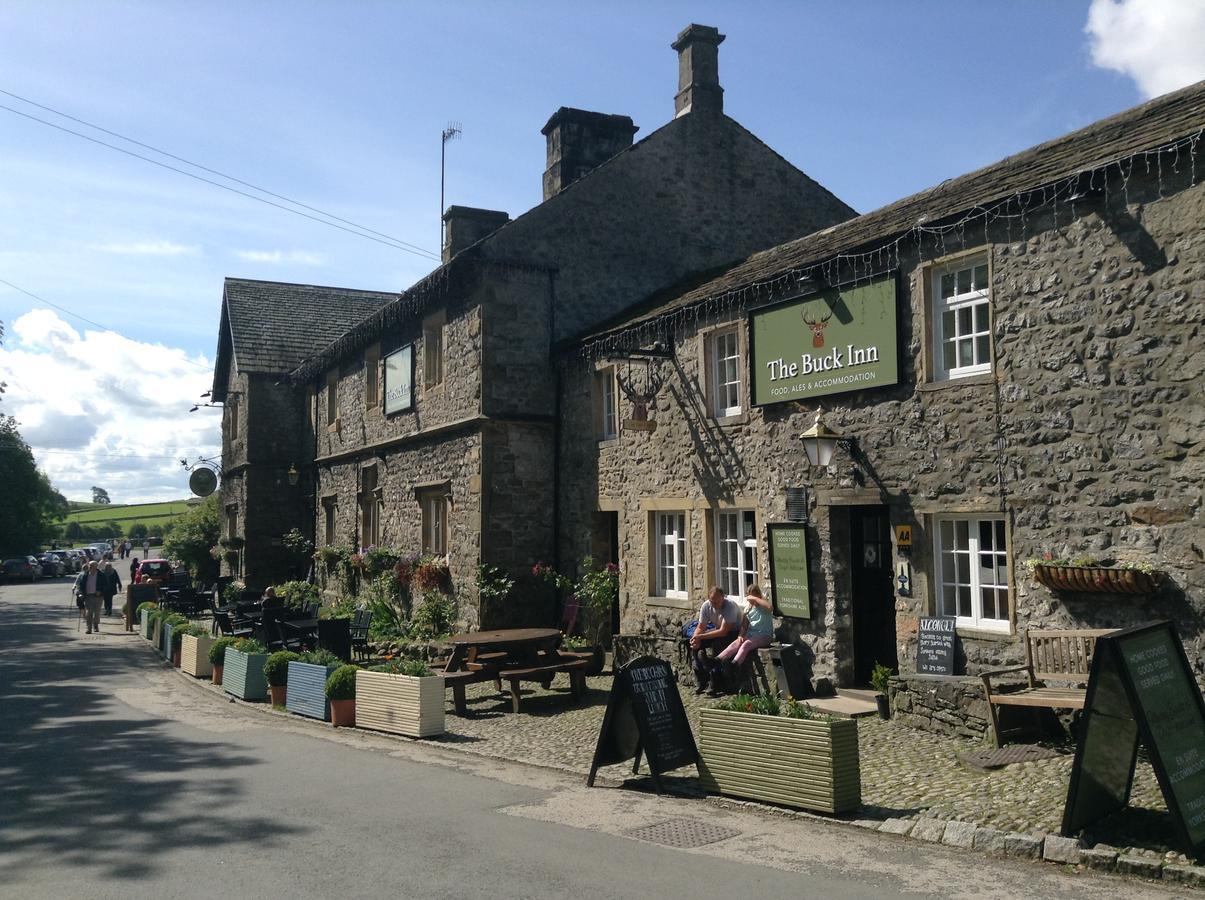 The Buck Inn, Малхам Екстериор снимка